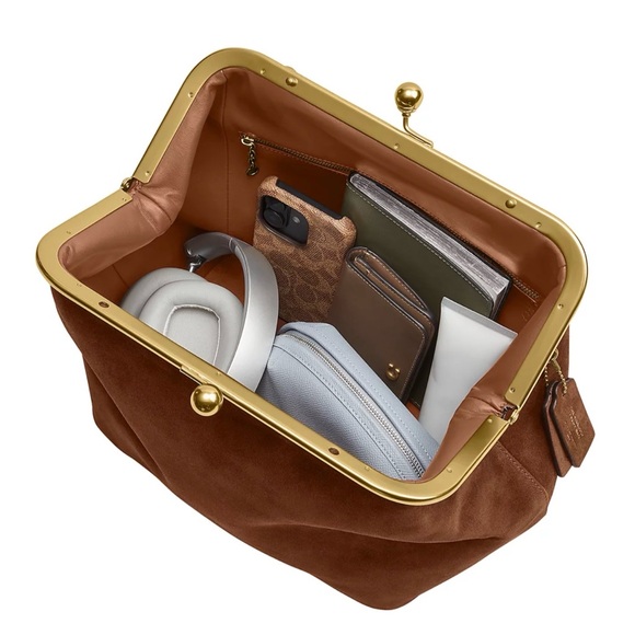 COACH
Kisslock Large Suede Frame Bag 27 - Picture 4 of 5